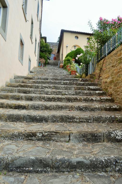 Hotel Oasi Neumann Cortona Buitenkant foto