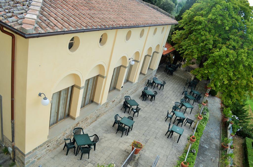 Hotel Oasi Neumann Cortona Buitenkant foto