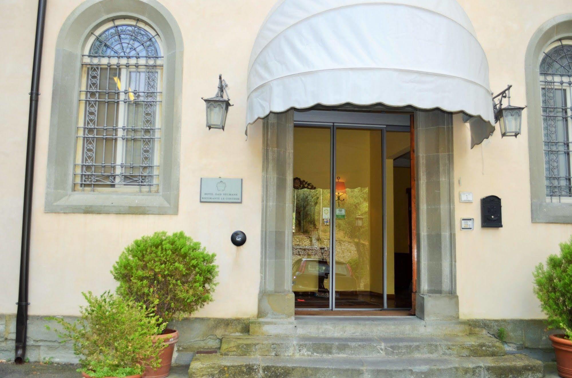 Hotel Oasi Neumann Cortona Buitenkant foto